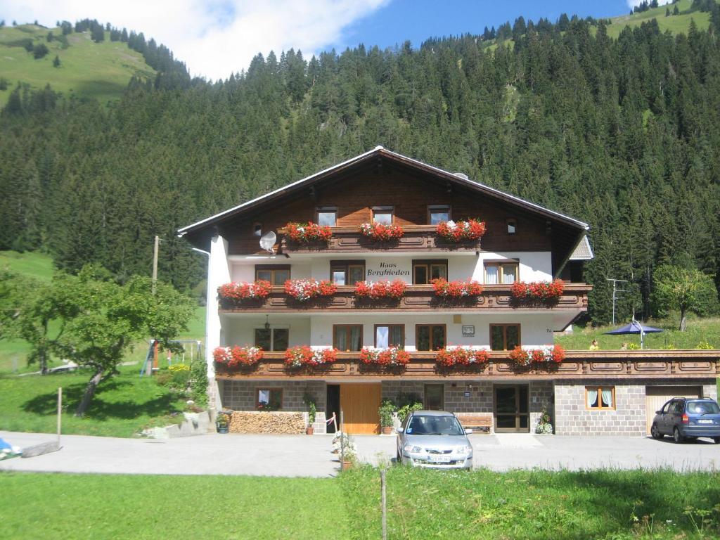 Haus Bergfrieden Bach (Tyrol) Exterior photo
